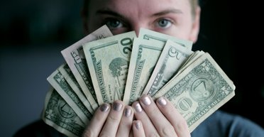 Деньги в 20, 30 и 40 лет: какие секреты ведут к богатству в разные периоды жизни