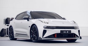 Новый 1300-сильный конкурент Tesla от Geely и Volvo поступил в производство (фото)