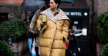 Кожа и пуховики-одеяла. Топ-7 модных курток 2020/21