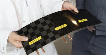 Карбон вместо лития: сверхлегкие и гибкие батареи скоро будут использовать везде (фото)