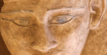 Раскопали гробницы эпохи Птолемеев: ученые нашли неизвестные захоронения в Асуане (фото)