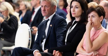 Шона Пенна помітили на побаченні з його коханою-українкою (фото)