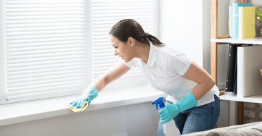 Чим відбілити пластикове підвіконня: 7 корисних лайфхаків для дому