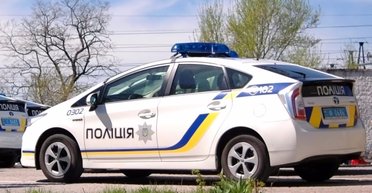 "Было грустно": под Киевом патрульные приехали к мужчине, который хотел выпить с ними чаю