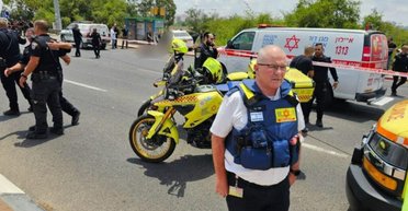 В Ізраїлі терорист врізався на авто в автобусну зупинку: постраждало 4 людини (відео)