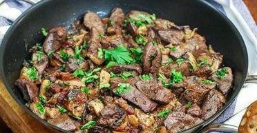 Куриная печень с овощами: съедят за одну минуту