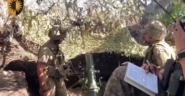 Бої за Бахмут: 22-а ОМБр показала, як з мінометів веде вогонь по окупантах під Кліщіївкою (відео)