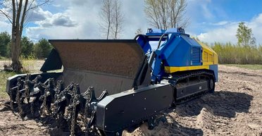 Дистанционное управление до 7 км: украинская машина разминирования Germina проходит испытания (фото)