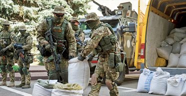 Дельцы каменного века. Кто победит в "янтарной войне" в Украине