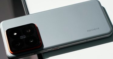 Новый флагманский смартфон Xiaomi стал "слишком" популярным: как это произошло