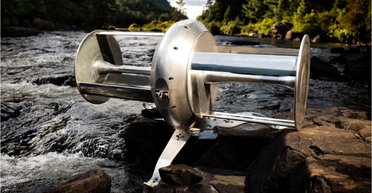 Заменит солнечные панели: генератор обеспечит дома электричеством при помощи воды (видео)