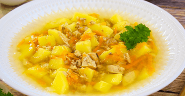 Простий картопляний суп із рибними консервами: на приготування піде не більше 30 хвилин