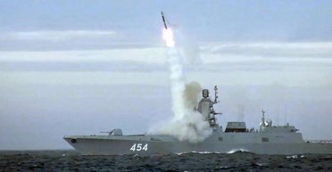 Не більше 6 "Цирконів" на місяць. Чому гіперзвукова ракета стала для РФ "діамантовою"