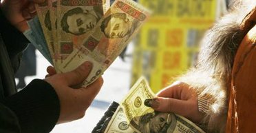 Бегство от гривны. Как устроен теневой валютный рынок в Украине