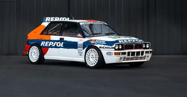 Старый итальянский хэтчбек 90-х продают по цене нового Ferrari (фото)