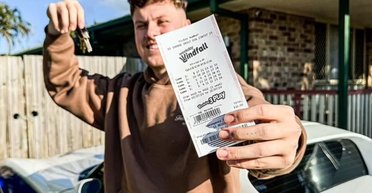 Должен был проверить: мужчина совершил странный поступок после выигрыша в $1 млн