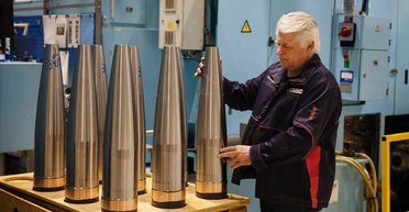 Власними силами: Україна закупила у Євросоюзу 350 000 снарядів, — Боррель