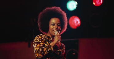 Померла виконавиця хіта Killing Me Softly Роберта Флек (фото, відео)