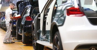 По тормозам. Как сжимается украинский авторынок в 2014 году