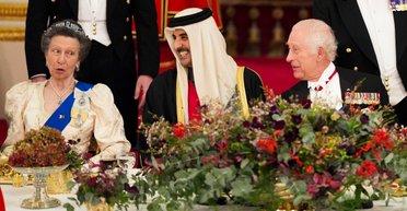 Принцесса Анна на государственном банкете блистала в эффектной тиаре (фото)