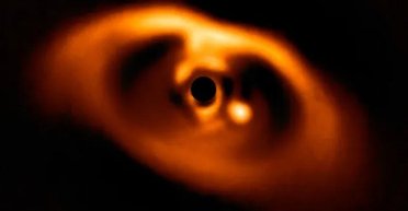 Несподіване відкриття в далекому світі: теорії формування планет можуть бути хибними (фото)