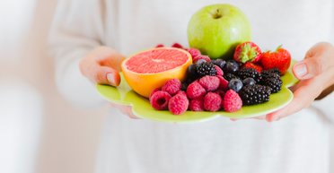 Похудение и детокс: 8 фруктов, которые помогут ускорить метаболизм