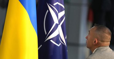 Украина может получить членство в НАТО в обмен на территории по "немецкой модели", — FT
