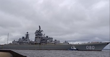 80 "Калибров" и 70 "Цирконов": насколько опасен российский крейсер "Адмирал Нахимов"