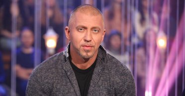 Рэпер Серега вывез сыновей из Украины и цинично поддержал войну