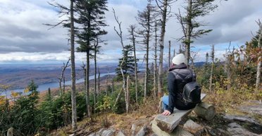 "Геніальний" трюк: вчителька розповіла, як можна економити на перельотах (відео)
