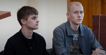 Недостаточно доказательств: суд отказал военному в признании брака с его партнером