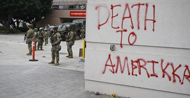 Калифорнийский мятеж: что происходит в США, после того, как Трамп отправил нацгвардию