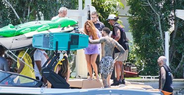 Льюїс Гемільтон відвідував віллу Шакіри вночі