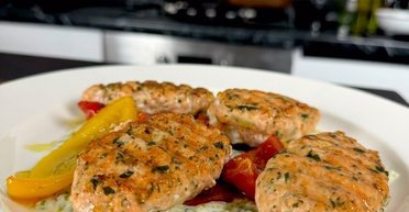 Найніжніші рибні котлети з форелі: рецепт від Валерія Пономаря