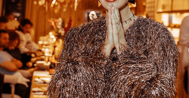 Василіса Фролова в ефектній сукні відсвяткувала своє 46-річчя в Дубаї (фото)