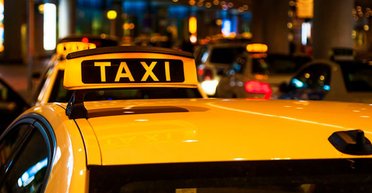 КМДА вводить електронні перепустки для руху під час комендантської: кого це стосується