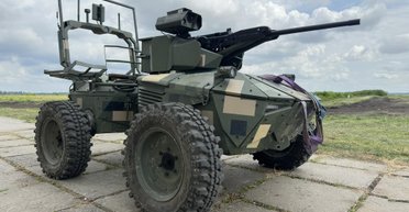 Разведчик, штурмовик и артиллерист: украинский робот Ironclad показал, что умеет (видео)