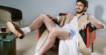 27-летний ирландский актер Пол Мескаль становится модным бойфрендом итальянского бренда Gucci
