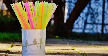 Что стоит знать о соломинке для коктейлей