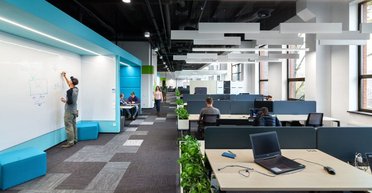 Втрачаємо таланти. Як Україні зупинити відтік IT-фахівців за кордон