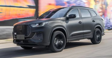 Более 300 сил и расход 1,7 л на 100 км: дебютировал новый семейный кроссовер из Италии (фото)