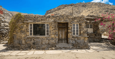 Дома без света и воды не могут купить даже миллиардеры: в чем фокус (фото)