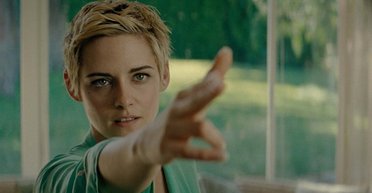 Дневник Венецианского кинофестиваля: отмываем деньги с Содербергом, страдаем с Кристен Стюарт