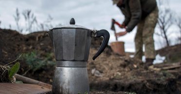 Дать в морду революции. Кому захотелось кофе на Крещатике