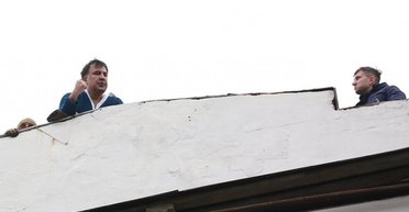 На краю крыши. Почему Луценко не поверили