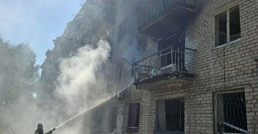 Уже полсотни пострадавших: ВС РФ ударили по Павлограду пятью ракетами (фото)