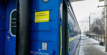 Плюси і мінуси "вагонів незламності": що показав тестовий візит на один з таких об'єктів
