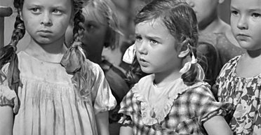 Незручні малята. З Днем захисту дітей, дорослі!