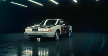 У США показали незвичайний автомобіль з оригінальним кермом та прозорими дверима (відео)