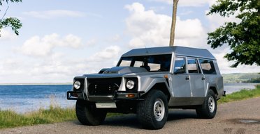 Эксклюзив для султана: на продажу выставили уникальный внедорожник Lamborghini 80-х (фото)
